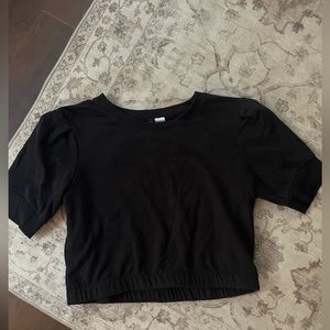 H&M Divided black sweatshirt style crop too. Size Medium. Black. #w32
